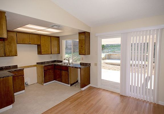 5th image of 5151 Cherbourg Dr