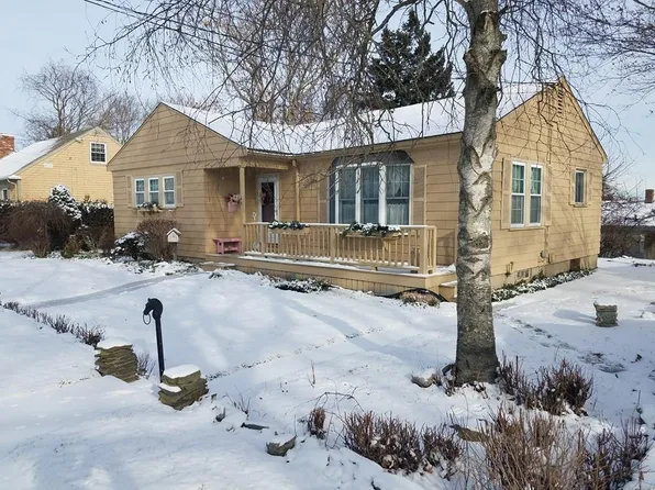 46 Lawrence St, New Bedford, MA 02745