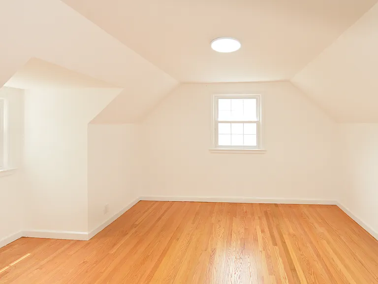 10 Remington Rd — Photo 17