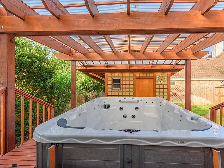 10022 Darrell Springs Ln — Photo 31