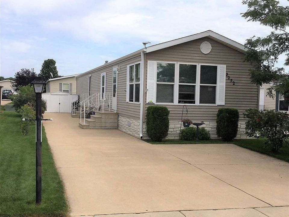 1st image of 2252 Ivy Ln