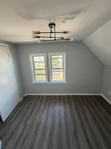 916 Olive St #3 Photo 1