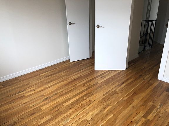 4th image of 360 W 47th St APT 4A