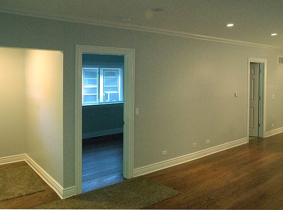 3rd image of 4241 N Ozanam Ave
