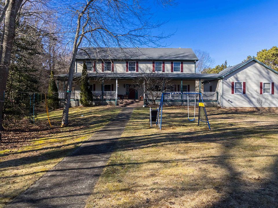 1st image of 551 Shunpike Rd