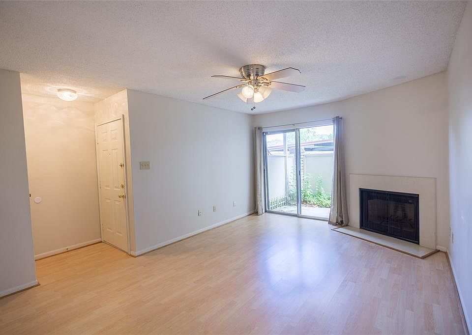 1st image of 2120 El Paseo St APT 605
