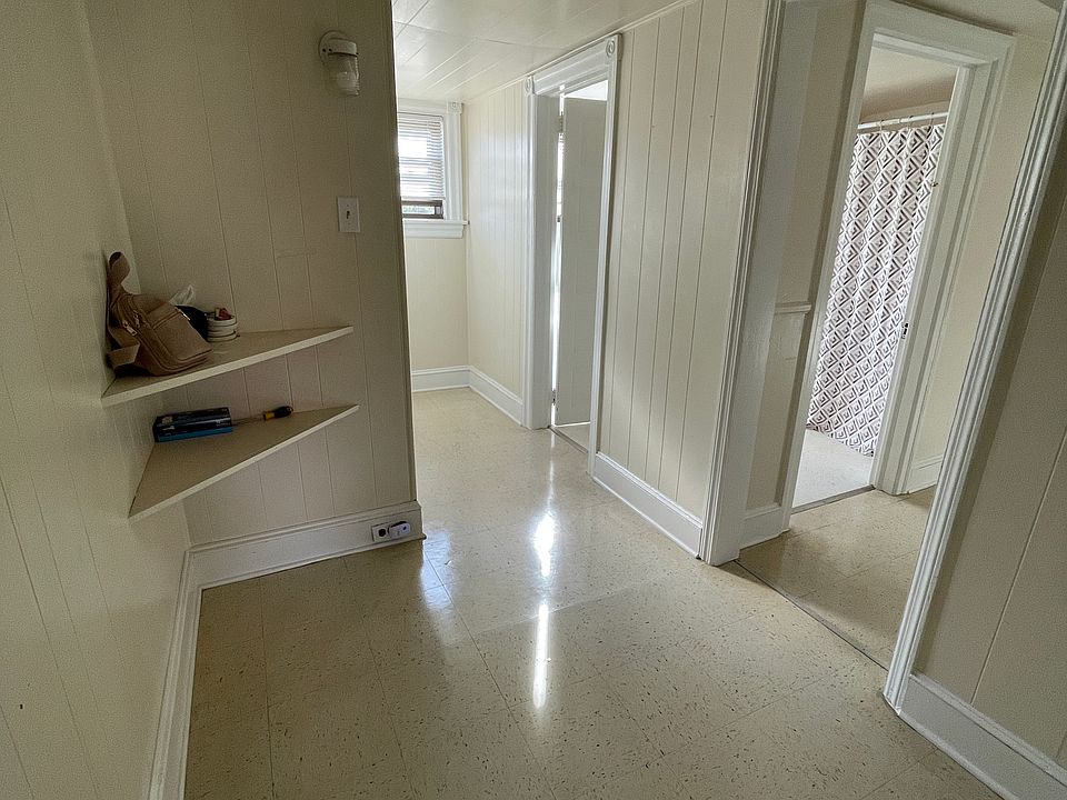 Kitchen hallway.