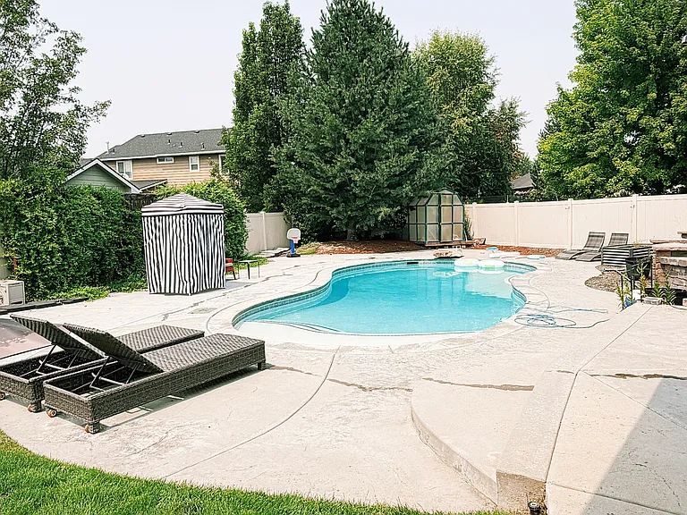 2710 E Van Oker Ct — Photo 1