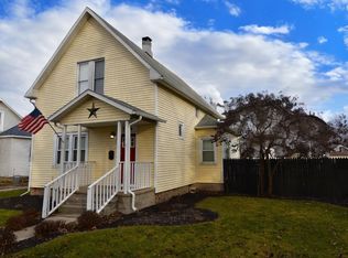 708 N Market St, Winamac, IN