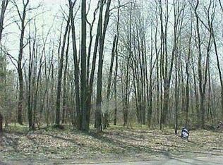 N Cranberry Crk, Ravenna, MI 49451