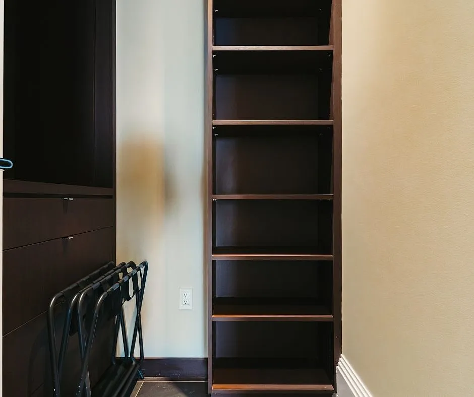 2 bed, 2.5 bath, 2218 sqft, $14,000 — Photo 3