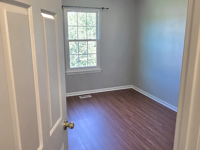 4686 Joanna Ct — Photo 31