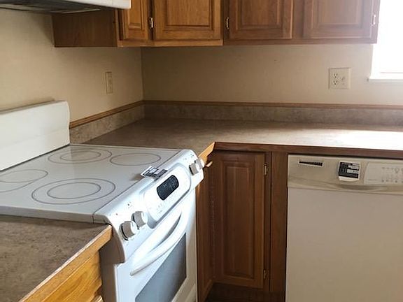 5th image of 5914 Walnut Dr