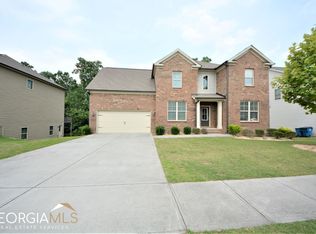 827 Sand Ln, Lawrenceville, GA 30045