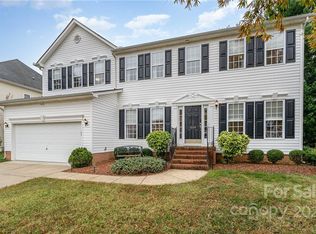 4200 Nathaniel Glen Ct, Matthews, NC 28105