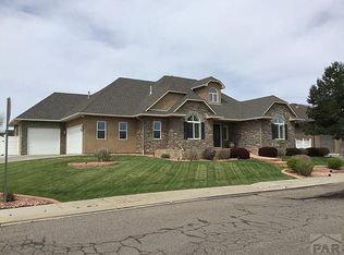 6 Erica Ct, Pueblo, CO 81001