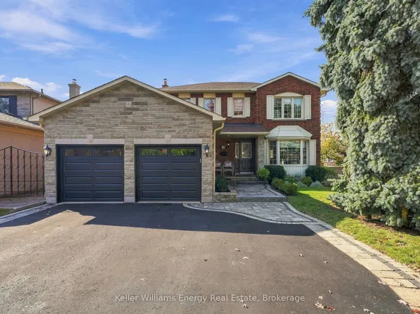 250 Glen Hill Dr, Whitby, ON L1N 7J8