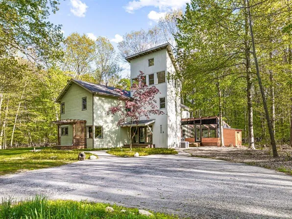 6800 Harbert Rd, Harbert, MI 49115