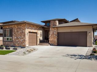 10502 Sky Dr, Lone Tree, CO 80124