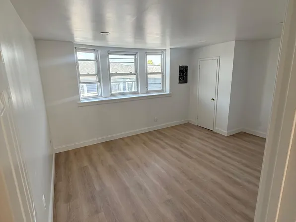 552 E 25th St #5, Paterson, NJ 07514