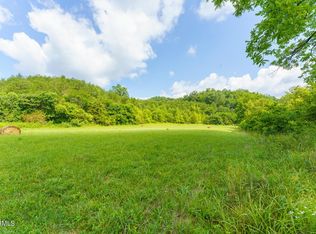 4975 Pearl Valley Rd, Sevierville, TN 37876