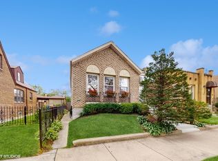 10027 S Carpenter St, Chicago, IL 60643