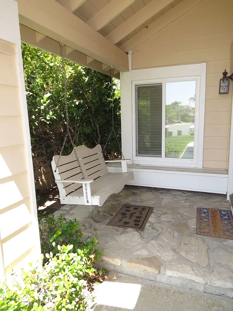 Mission Viejo 4 Bed House for Lease - Hardwood Floors - Large Backyard - Cul de Sac location — Photo 2