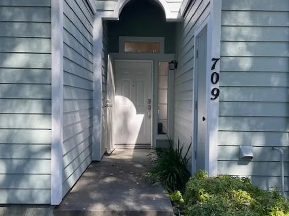 709 W Jasmine Circle, Santa Rosa, CA 95407