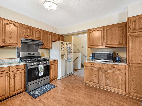 5th image of 2350 Martling Gap Rd