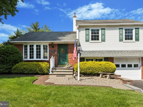 143 Maple Ave, Willow Grove, PA 19090