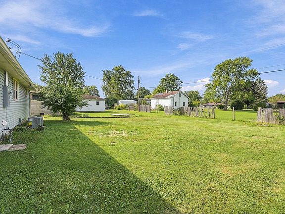 5th image of 519 N Claypool Rd
