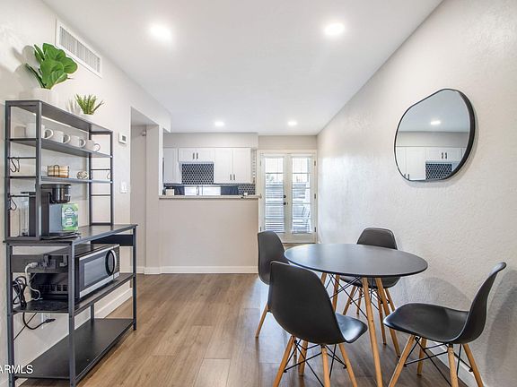 5th image of 1449 E HIGHLAND Avenue #25