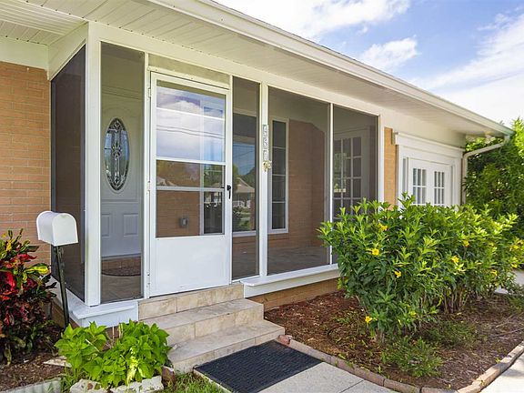 5th image of 451 Arricola Ave