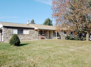 2654 Windy Bush Rd, Newtown, PA 18940