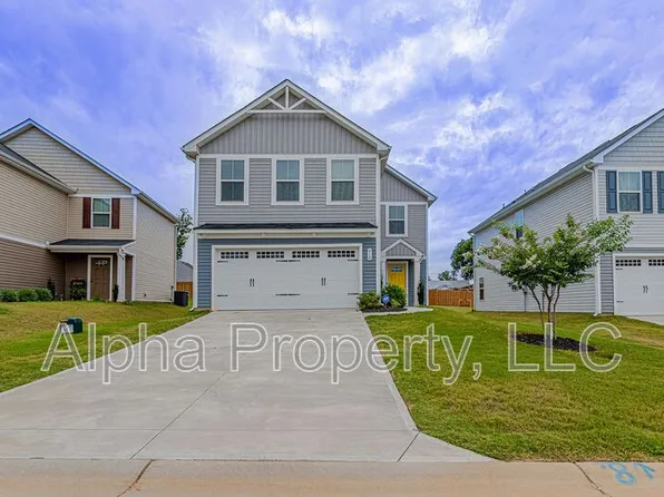 818 Purcell Dr, Woodruff, SC 29388