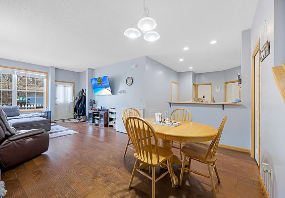 3rd image of 1884 Bluestem Ln