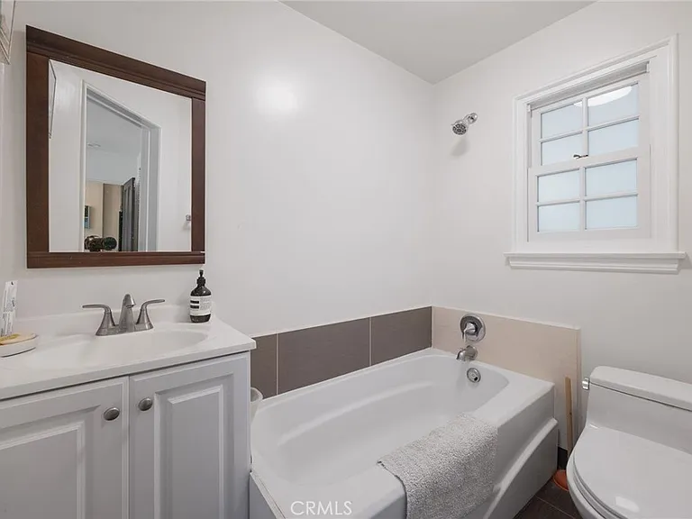 3704 Prestwick Dr — Photo 24