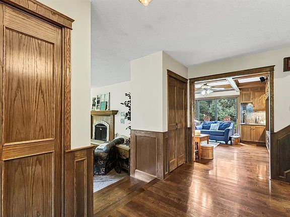 3rd image of 3392 S Gershaw Dr SW