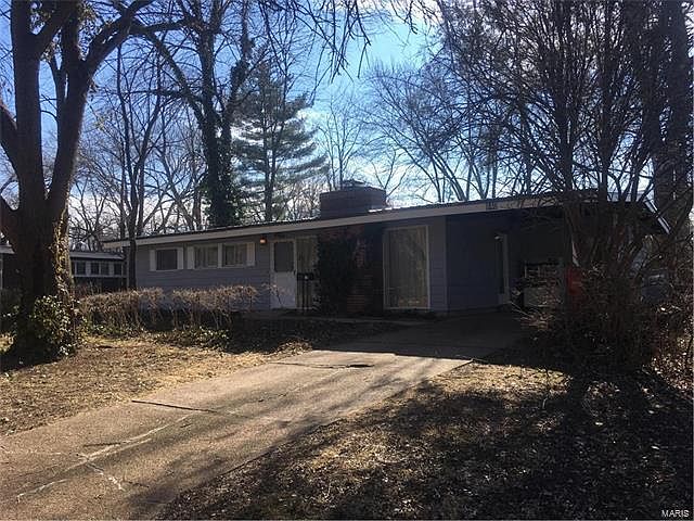 1st image of 840 Robinwood Dr
