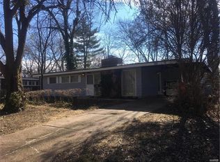 840 Robinwood Dr, Florissant, MO 63033