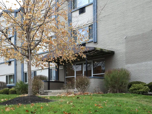 Chamberlain I & II Apartments