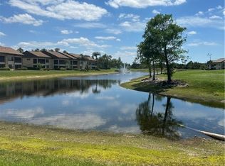5810 Trailwinds Dr APT 934, Fort Myers, FL 33907