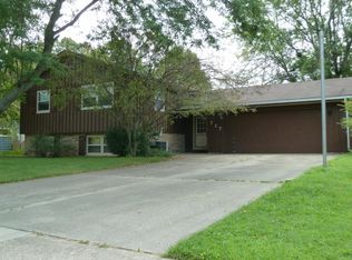 717 Fairview Dr, Hartford, WI 53027