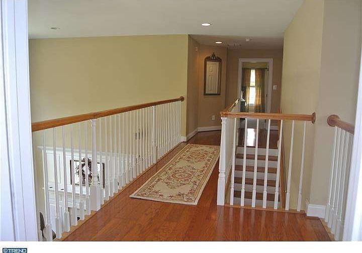 Hallway 2nd Floor Balcony