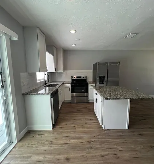 1221 Cypress Ln — Photo 16