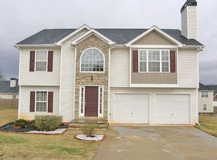 413 Oak Leaf Trl, Villa Rica, GA 30180