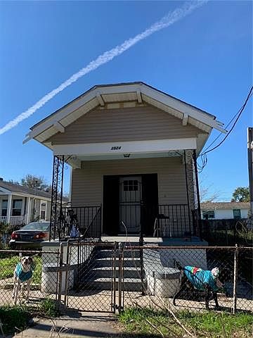 1st image of 2524 Touro St