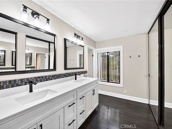 3rd image of 9 Madrona