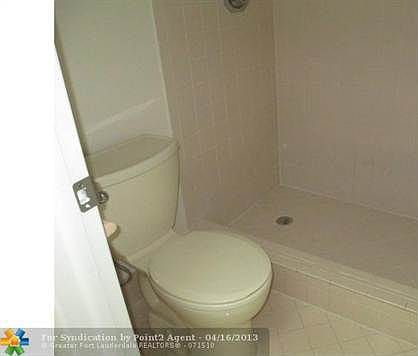 3rd image of 449 N Laurel Dr #1908