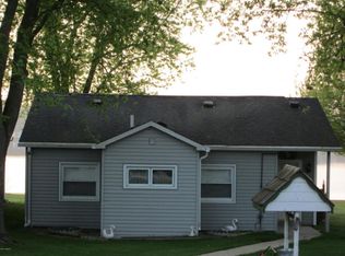 60767 Bert Rd, Colon, MI 49040